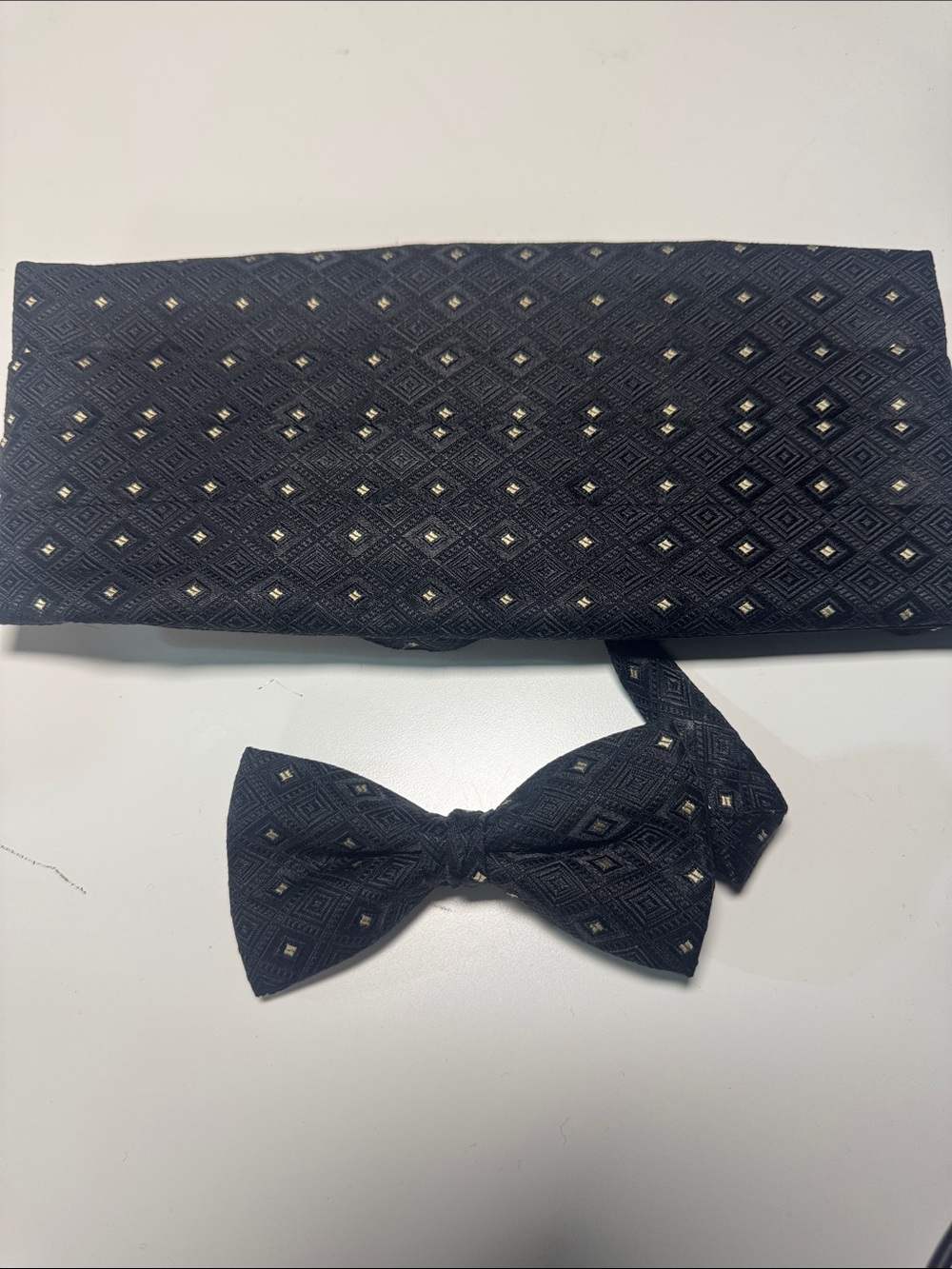 Black Diamond-Pattern Bow Tie and Cummerbund Set